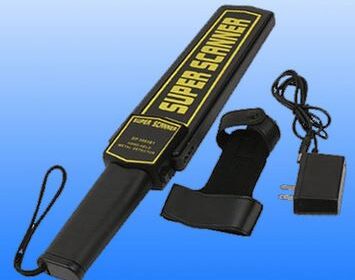 Security-Metal-Detector-Wand-with-Holster