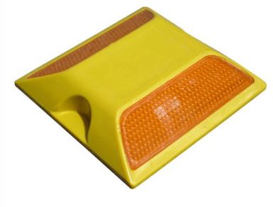 High Strength Reflective Plastic Road Stud BY HIPHEN SOLUTIONS