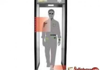 WALK-THROUGH-SECURITY-METAL-DETECTORS-SOUND-AND-LIGHT-ALARM-BY-HIPHEN-SOLUTION