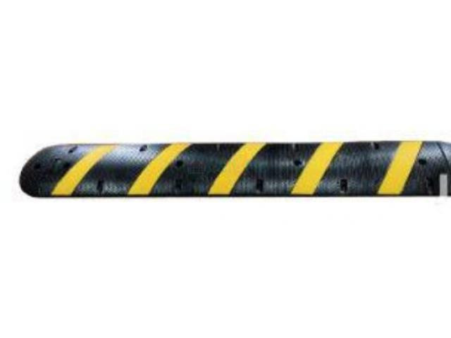 Cat Eye Yellow Strip Rubber Hump Speed Bump BY HIPHEN SOLUTIONS