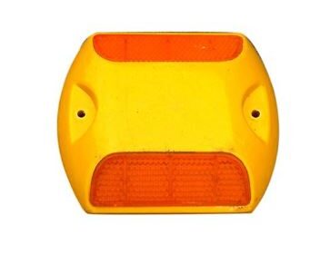 retro-reflective-road-studs