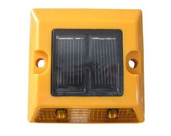 solar-road-stud