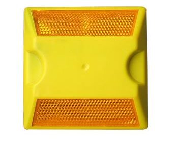 reflective-plastic-road-stud-1