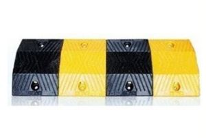 Black-and-Yellow-Portable-Speed-Hump