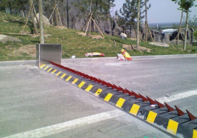 road-spikes-barrier