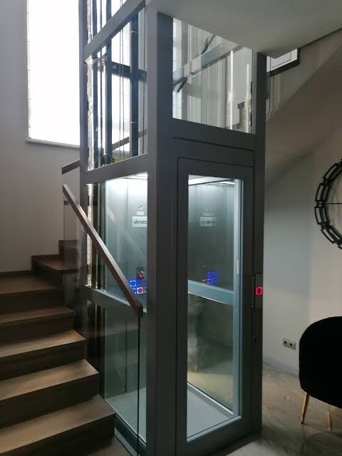 Low-Noise Hydraulic 2 Floor 3 Passenger Elevator by hiphen