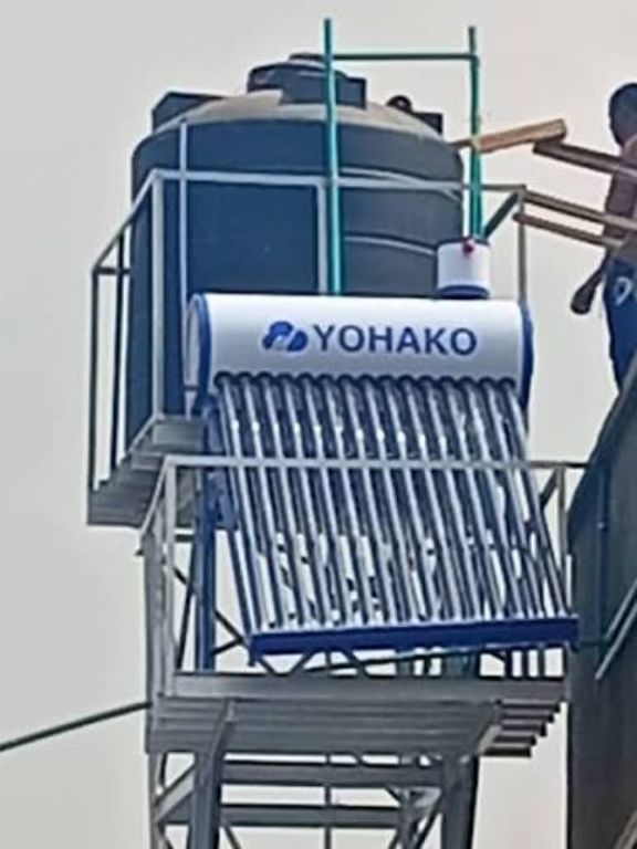 200-litre Storage Capacity Solar-powered Water Heating