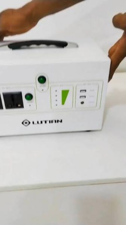 Lutian LE3000-3A 3000W 3046Wh Portable Solar Generator