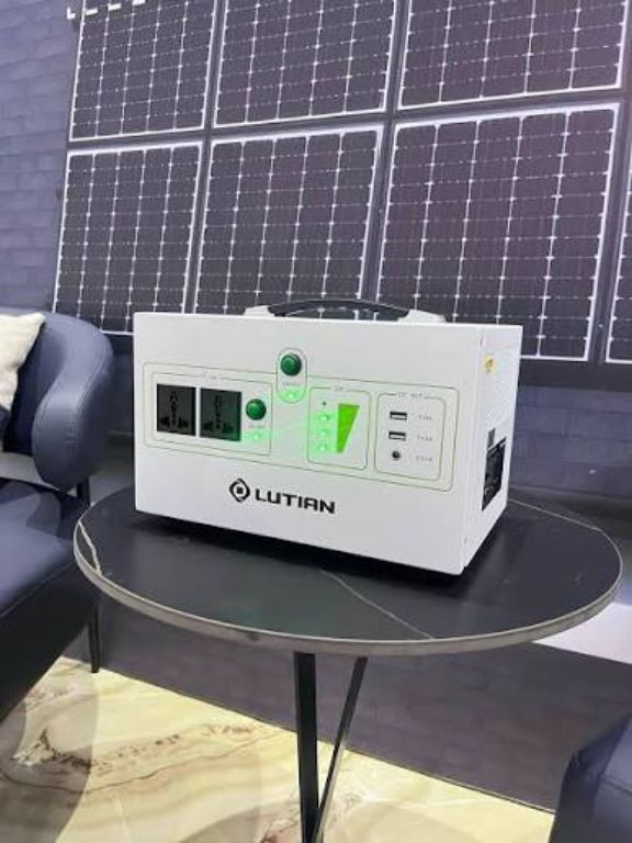 Lutian 3000W 3046Wh All-In-One Solar Power Station