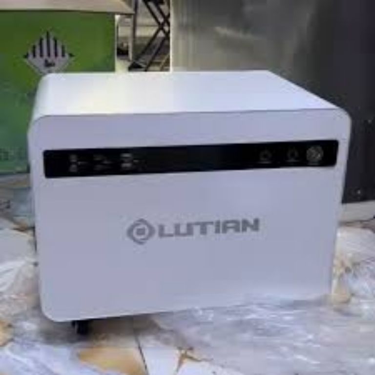 Lutian 3000W Heavy Duty Portable Solar Generator 3046Wh