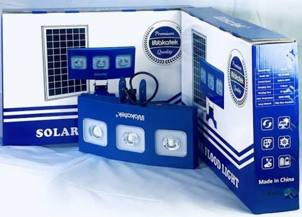 Wakatek 300W High-Power Solar Flood Light