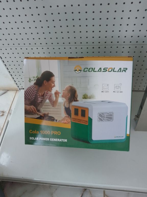 Cola 1000 Pro 1KWH 300W All-In-One Solar Generator – (Solar Panel not Inclusive) by Lumett