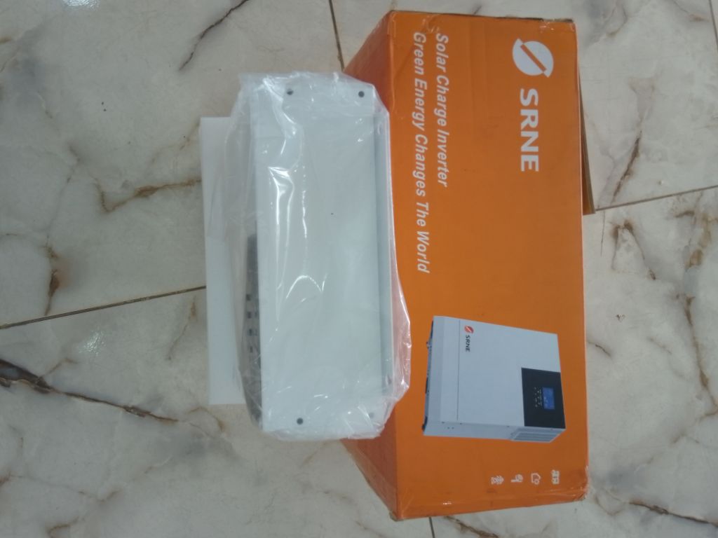 SRNE 1.5kw 12v 108vdc Hybrid Inverter with Inbuilt 60a MPPt Controller. HF1215S60-108 by Lumett