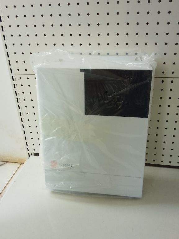 SRNE 1.5kw 12v 108vdc Hybrid Inverter with Inbuilt 60a MPPt Controller. HF1215S60-108 by Lumett