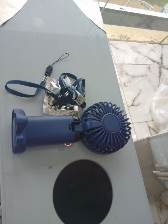 SX Hand-Held Digital Display Fan – SX-122 by Lumett