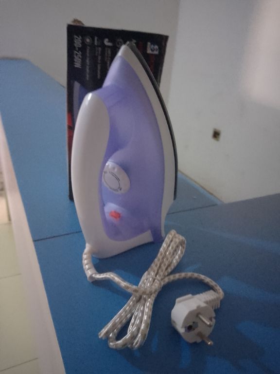 Sonic inverter pressing iron by Lumett