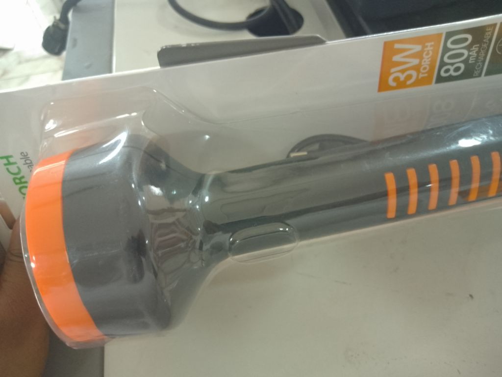 DP 3W LED Torch Light – DP-1953B by Lumett