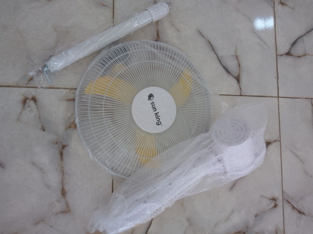 Sun King SK-727 Pedestral Fan by Lumett