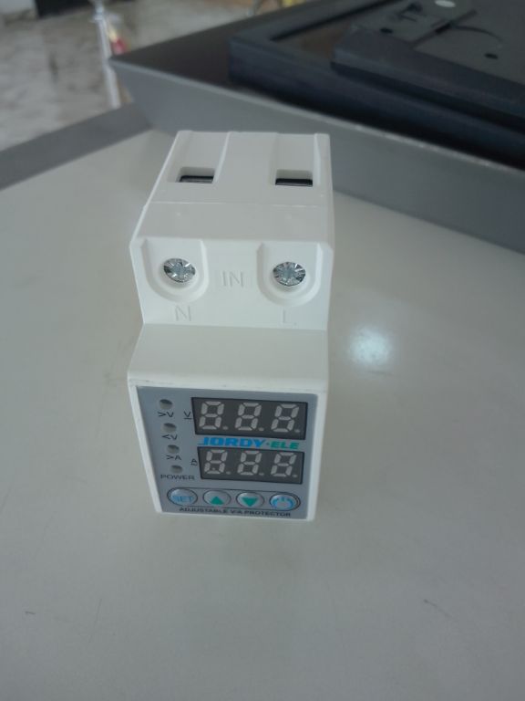 Jordy-Ele 63A Adjustable Digital Voltage Protector by Lumett
